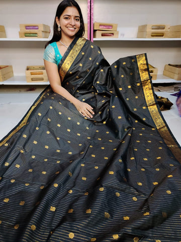 Gadwal offer sarees