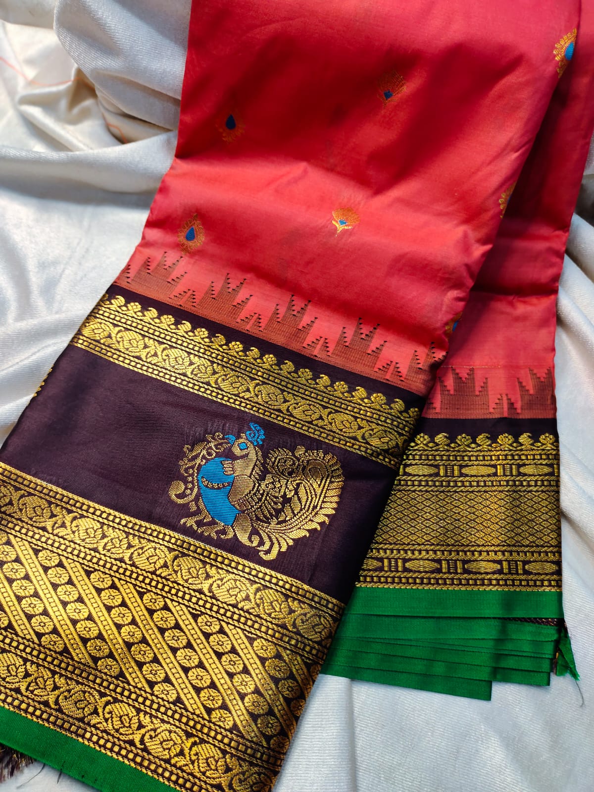 60% offer gadwal sarees
