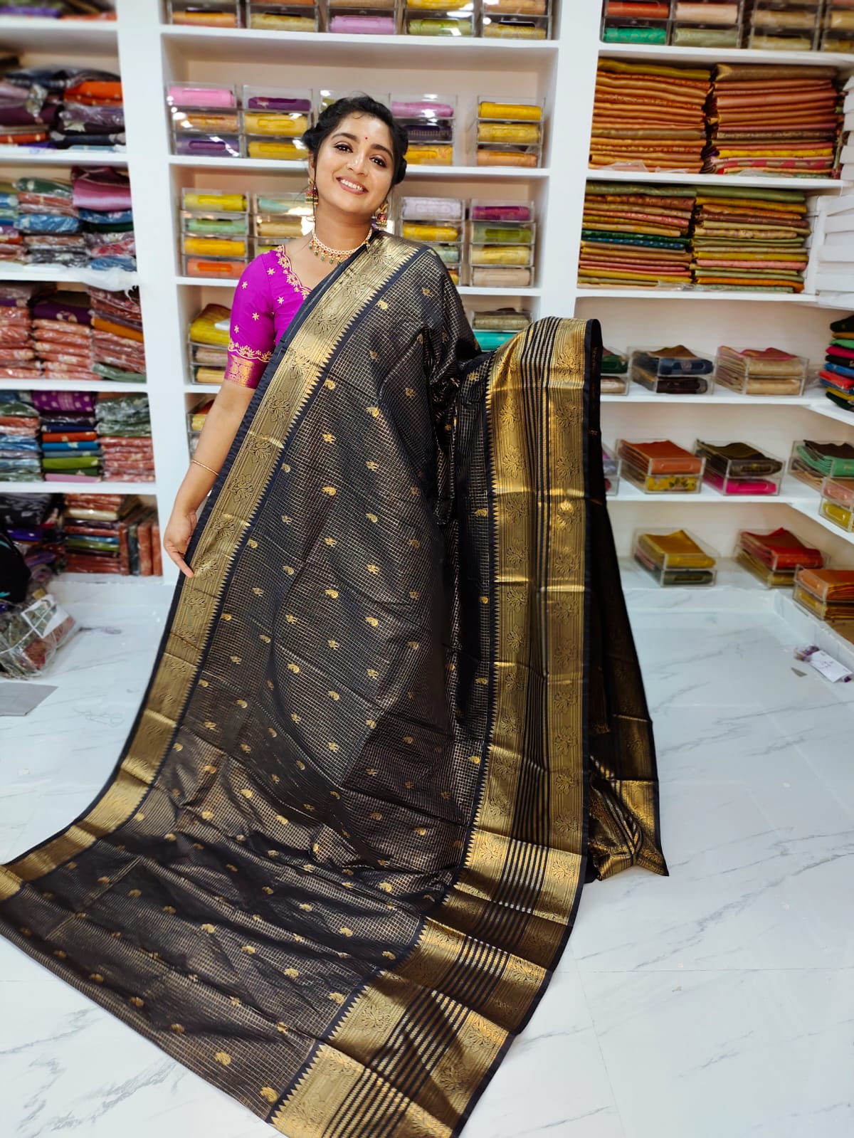 50% offer Valli gadwal