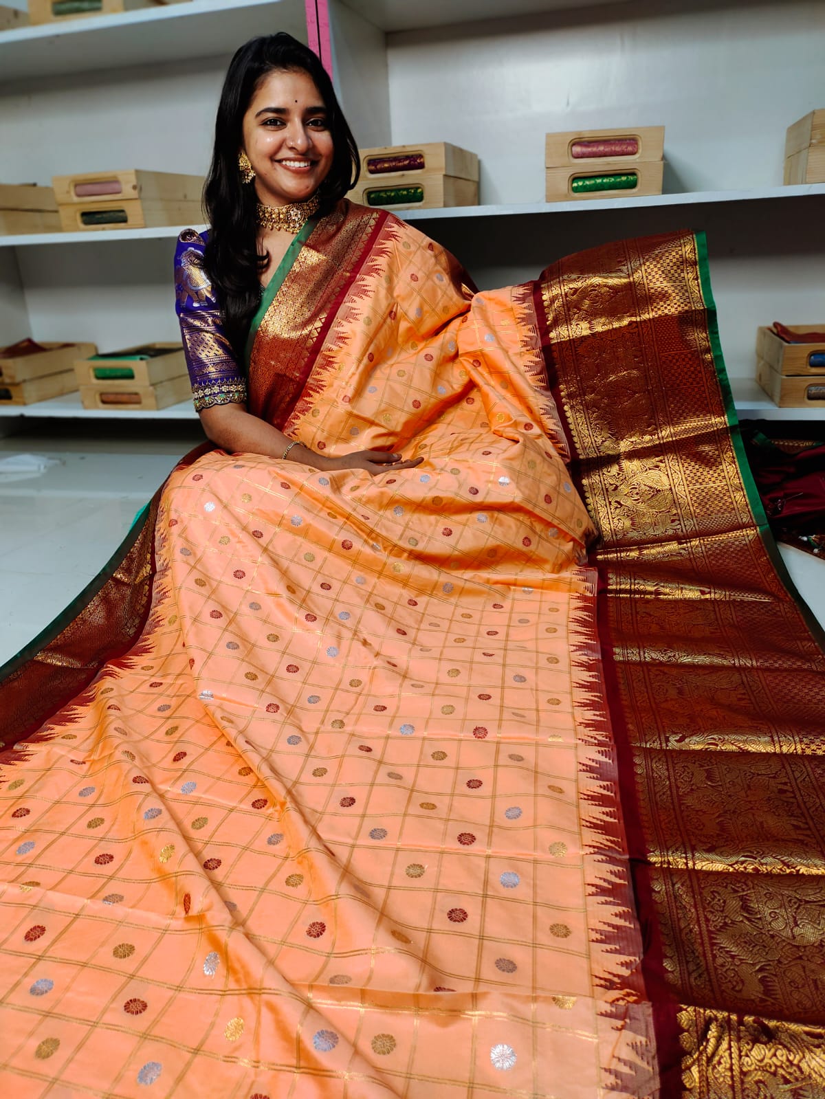 Vitange gadwal silk