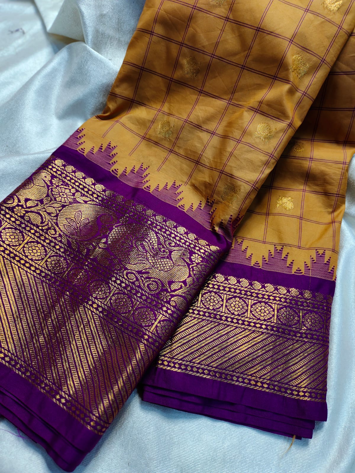 60% offer gadwal sarees