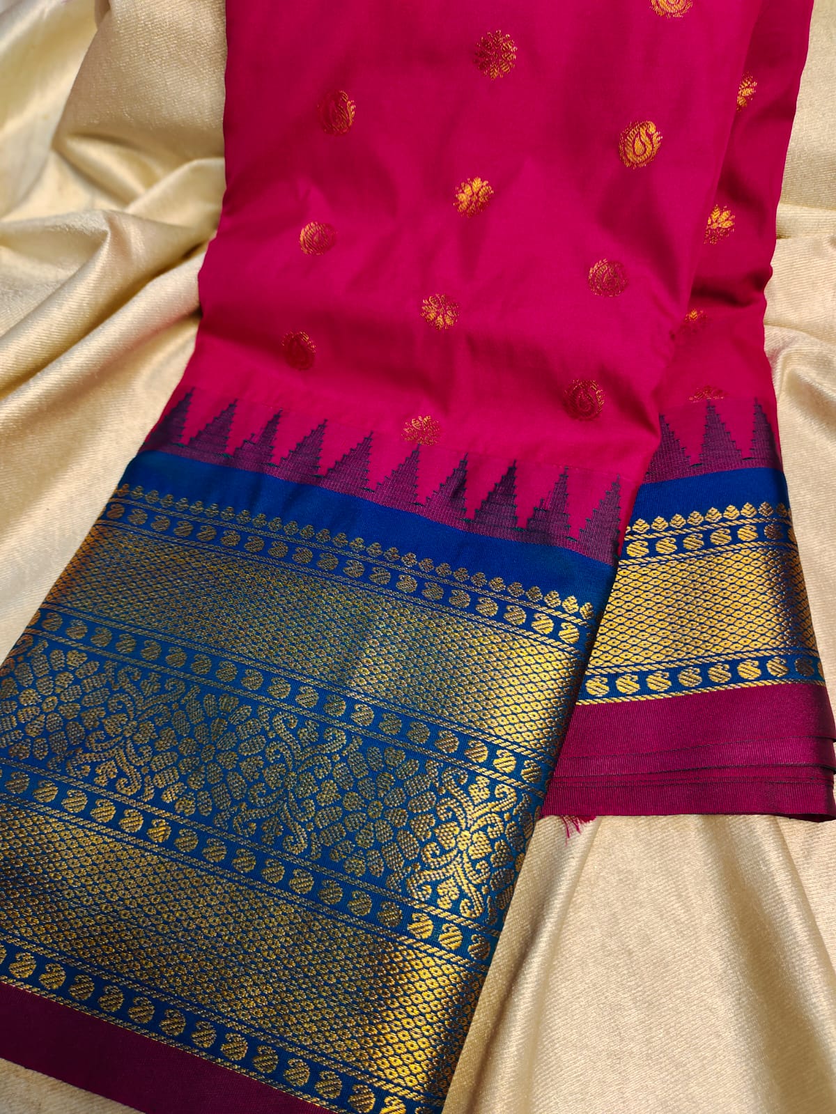 Sravanam gadwal sale