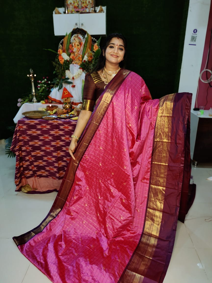 Vitange gadwal silk
