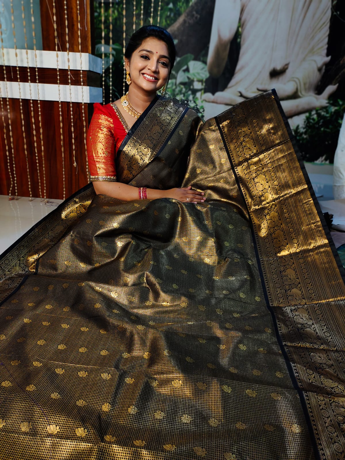 Valli gadwal 1day sale
