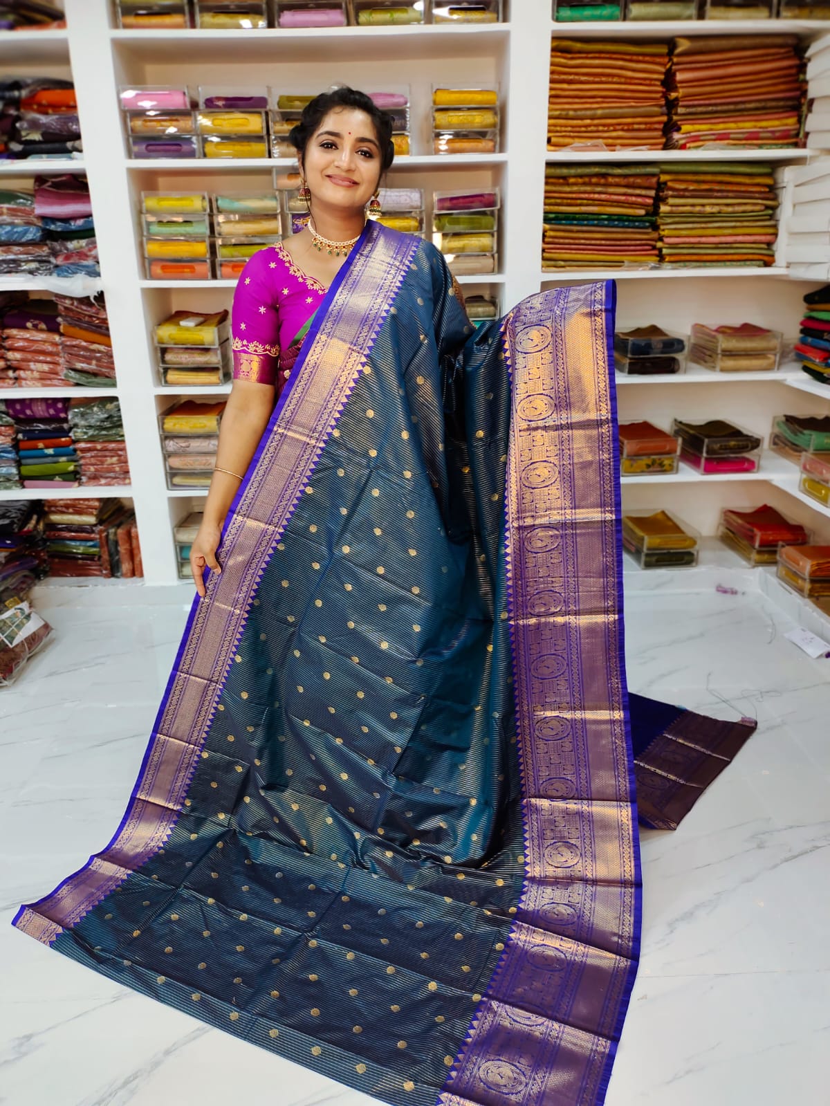 50% offer Valli gadwal
