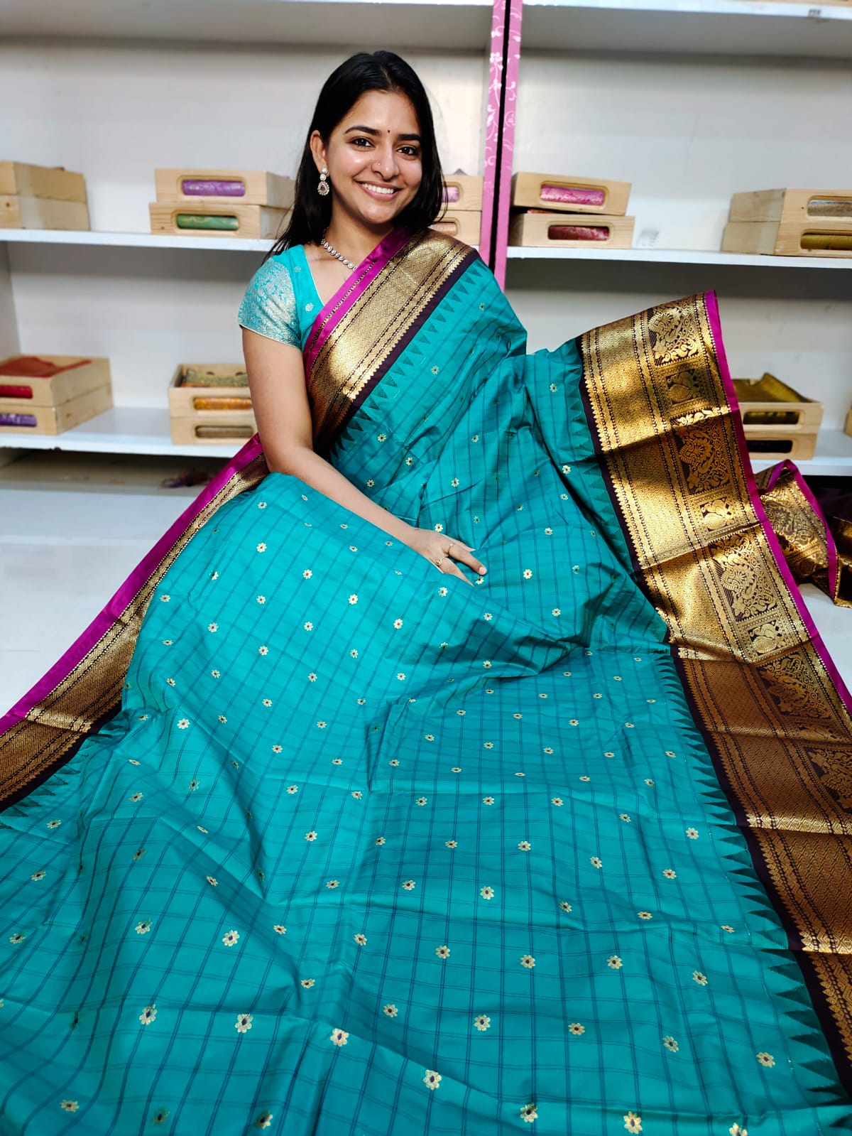 65% offer gadwal sale