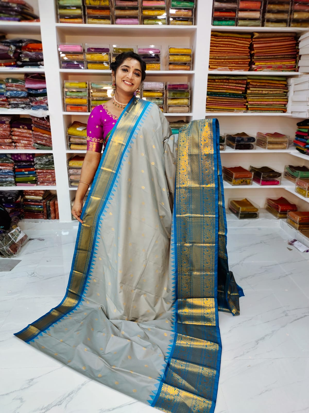 50% offer Valli gadwal