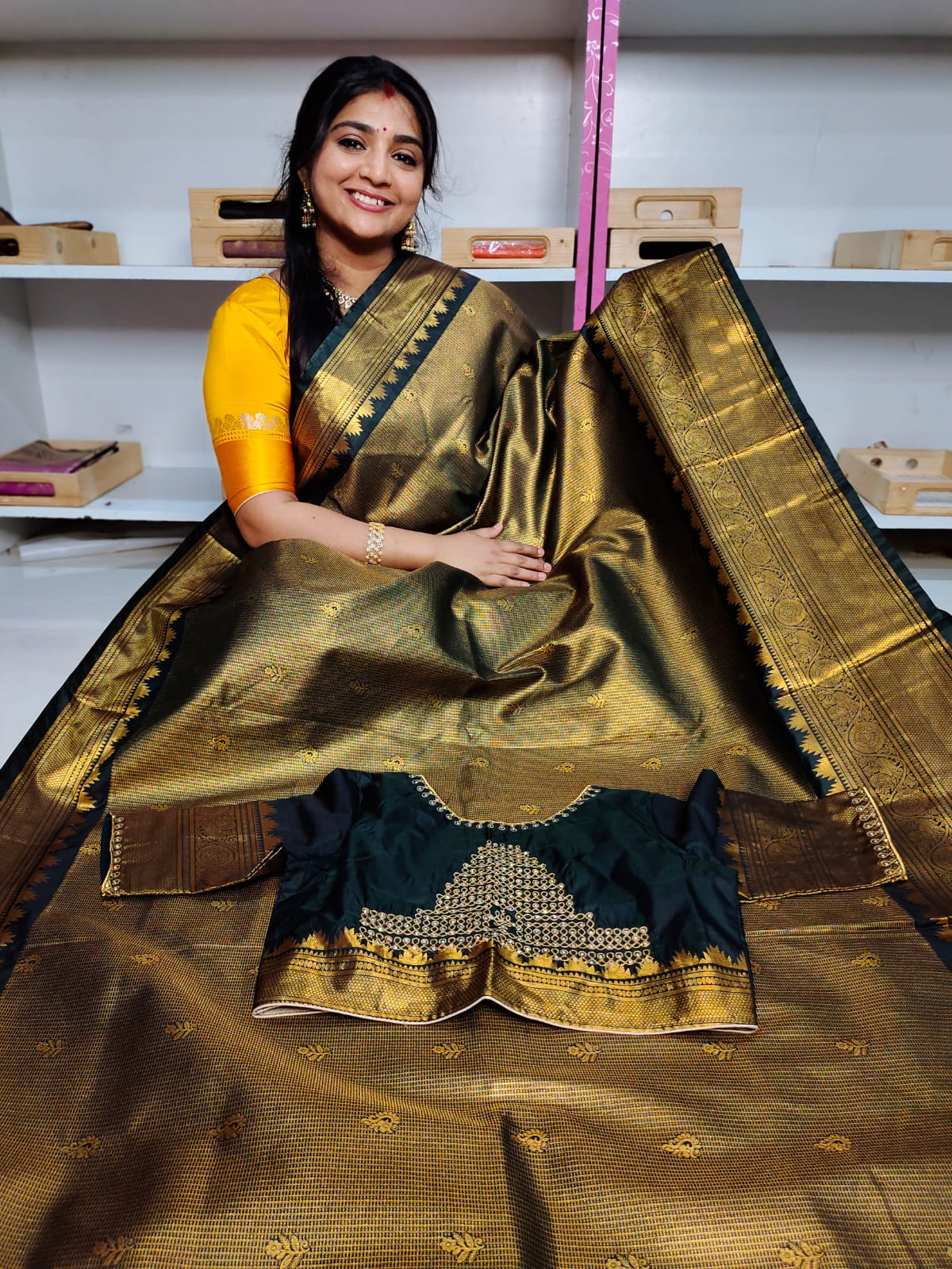 RW Saree