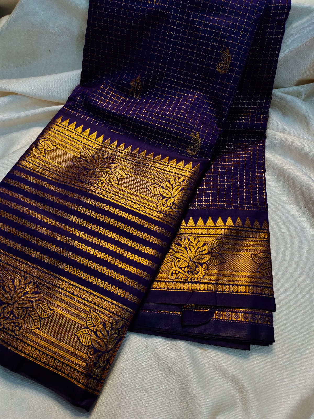 Vintage valli gadwal