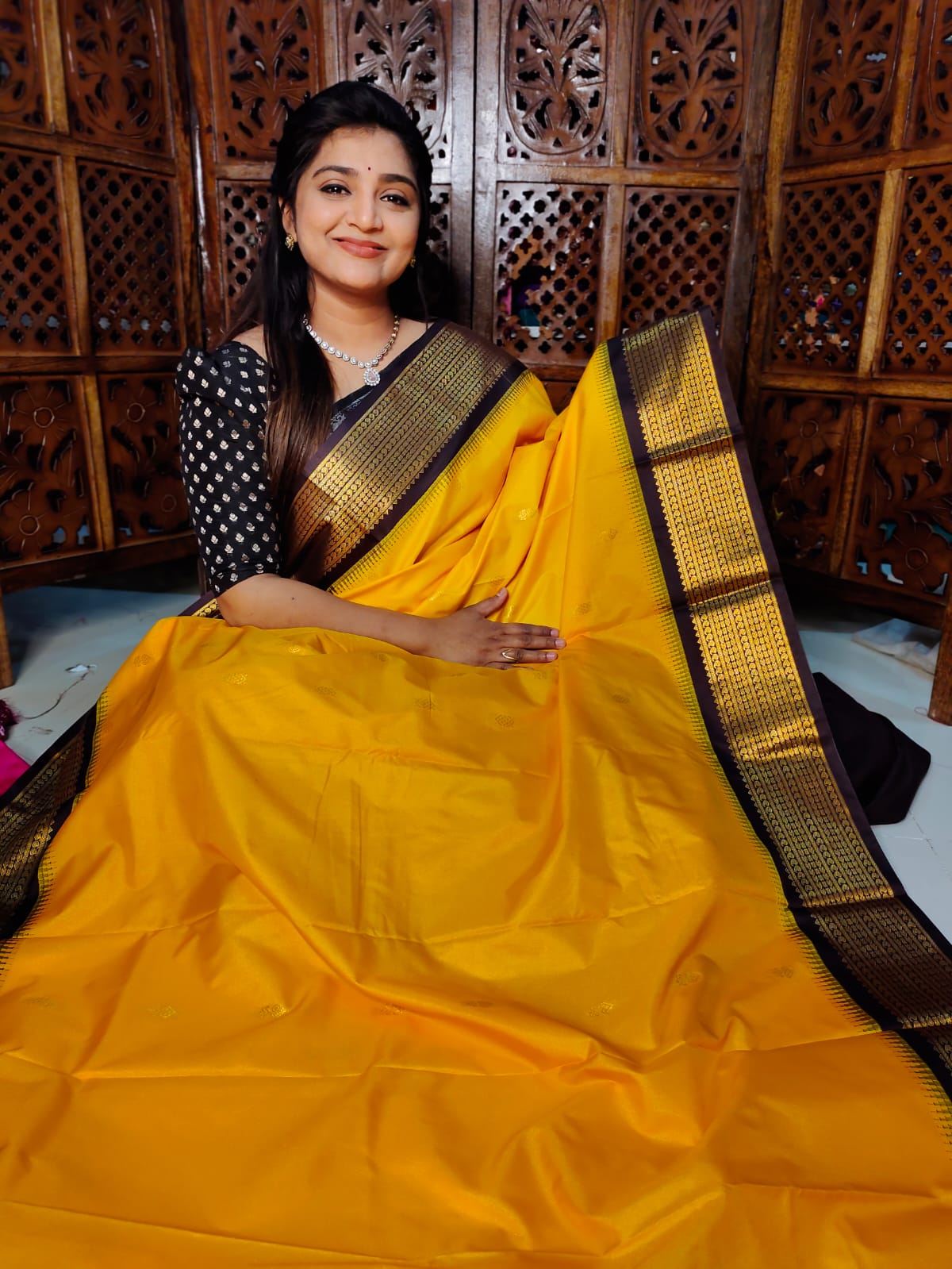 గద్వాల్ క్లియరెన్స్ సేల్