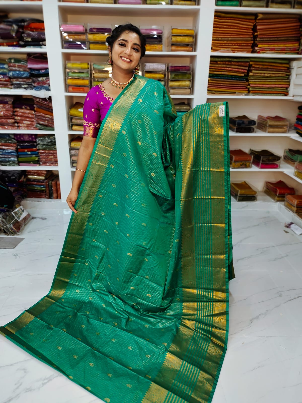 50% offer Valli gadwal