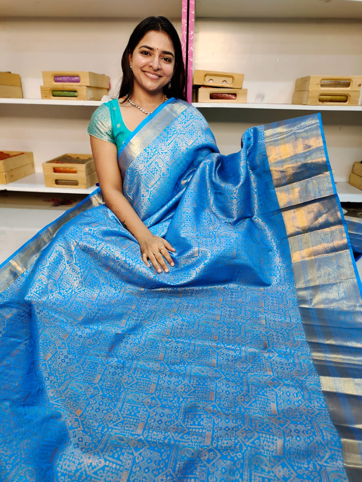 90% offer kanchi pattu collections