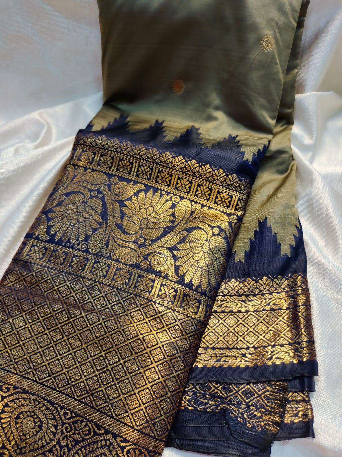 75% offer kanchi sale