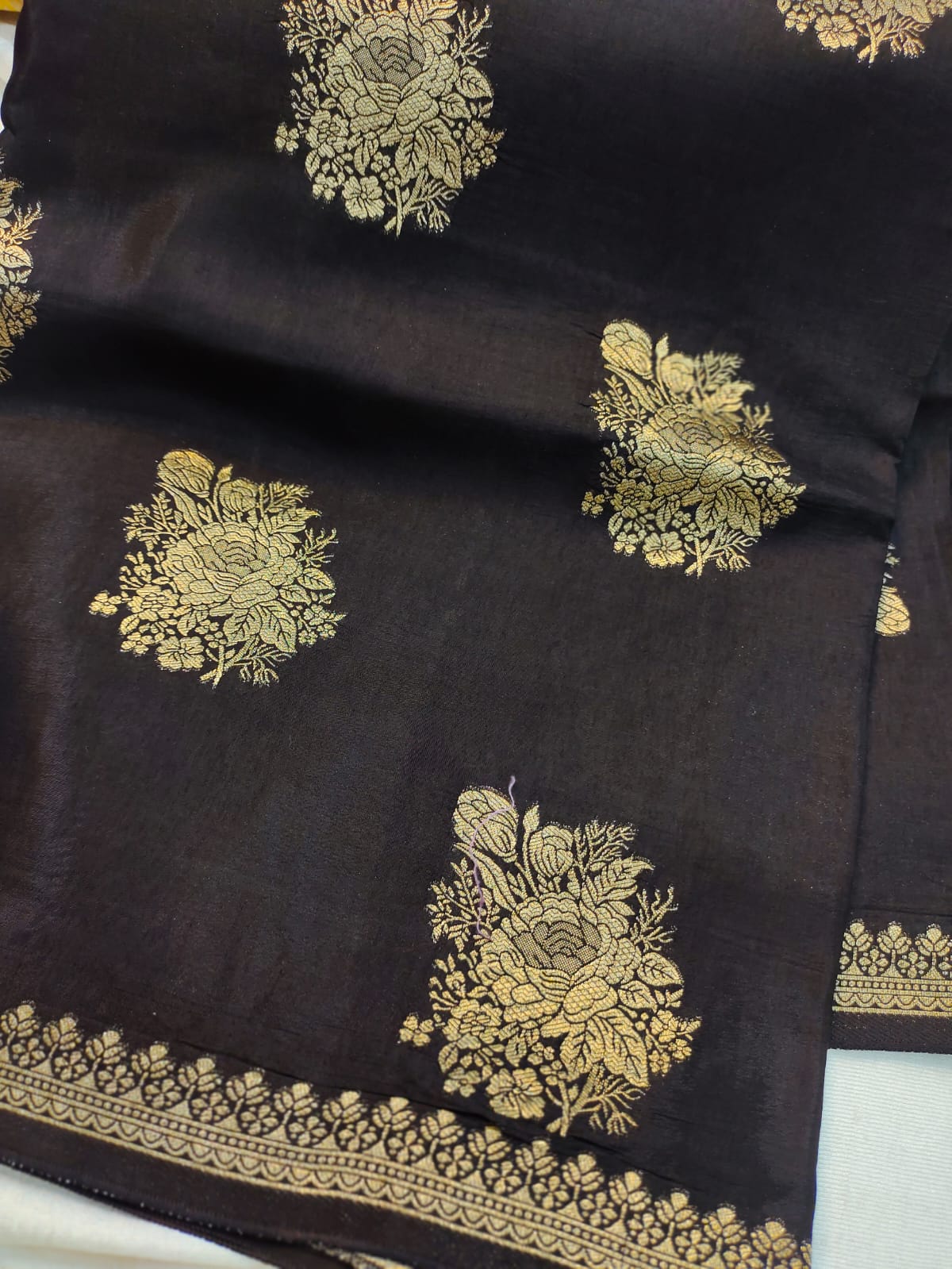 Premium Fancy sarees 60% off