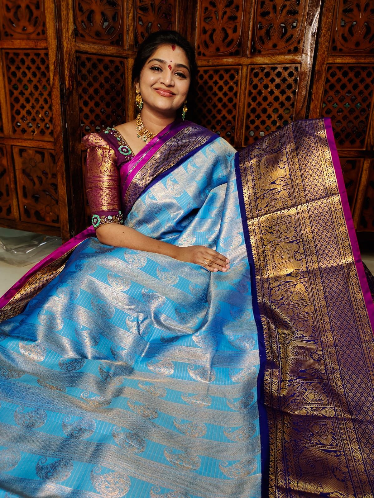 60% offer gadwal silk sarees