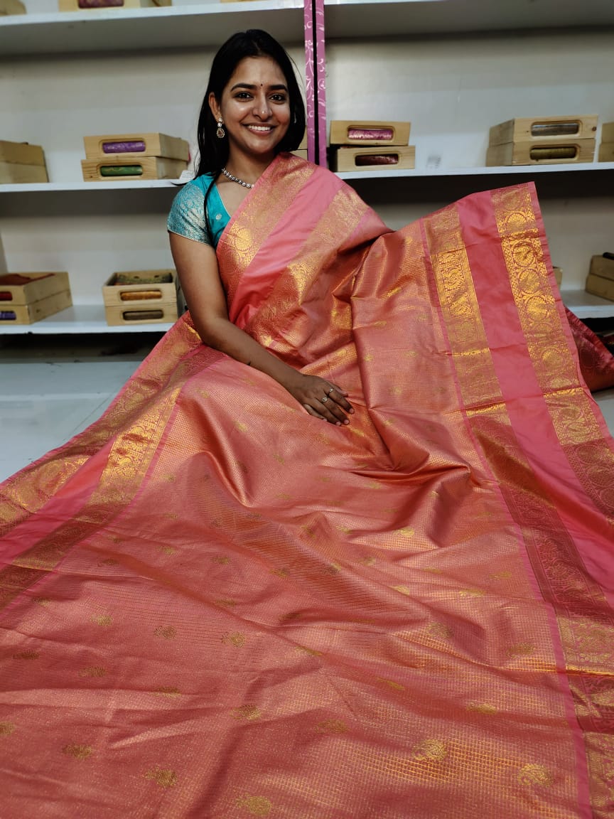 Gadwal offer sarees