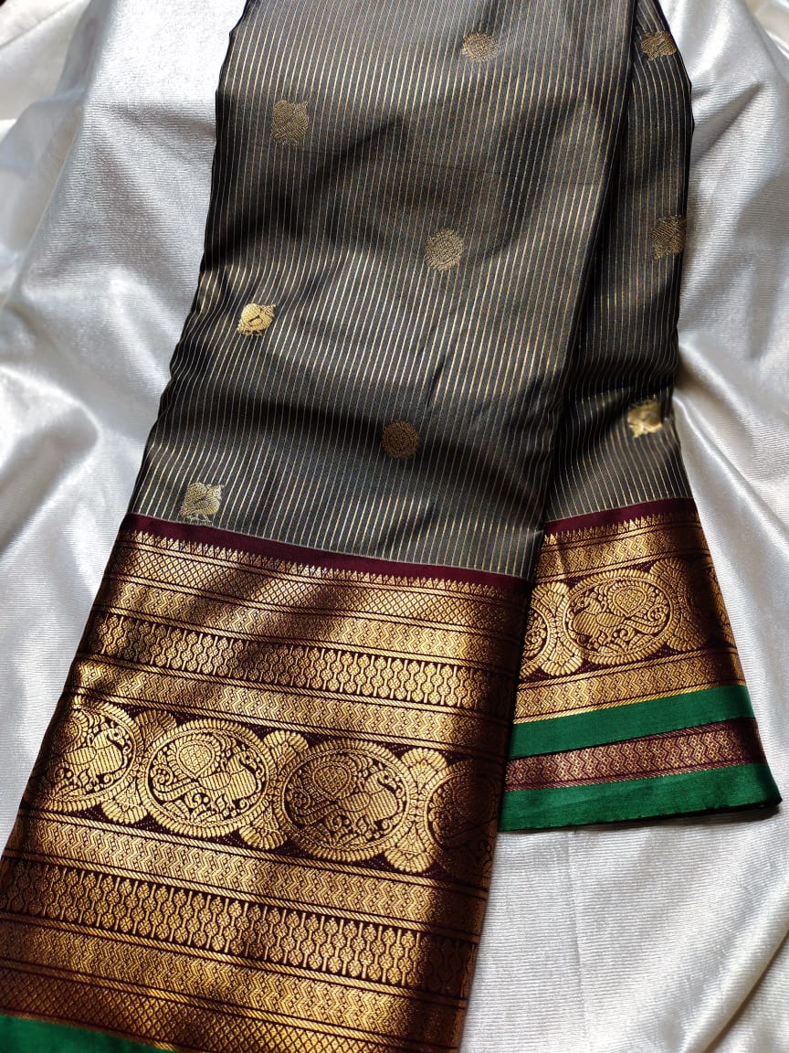 Vitange gadwal silk Saree