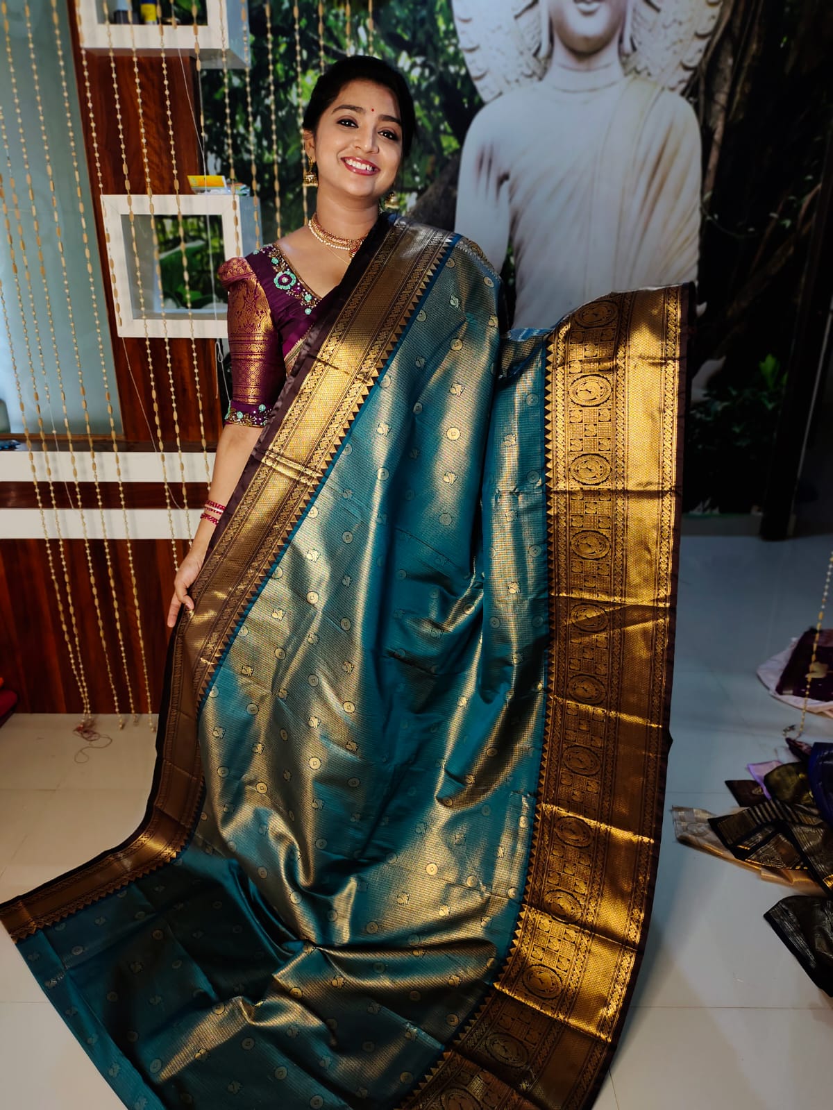 50% offer Valli gadwal