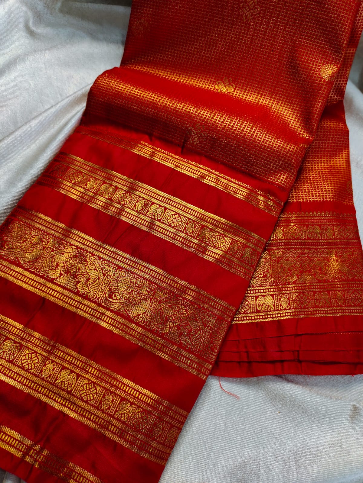 Vintage valli gadwal