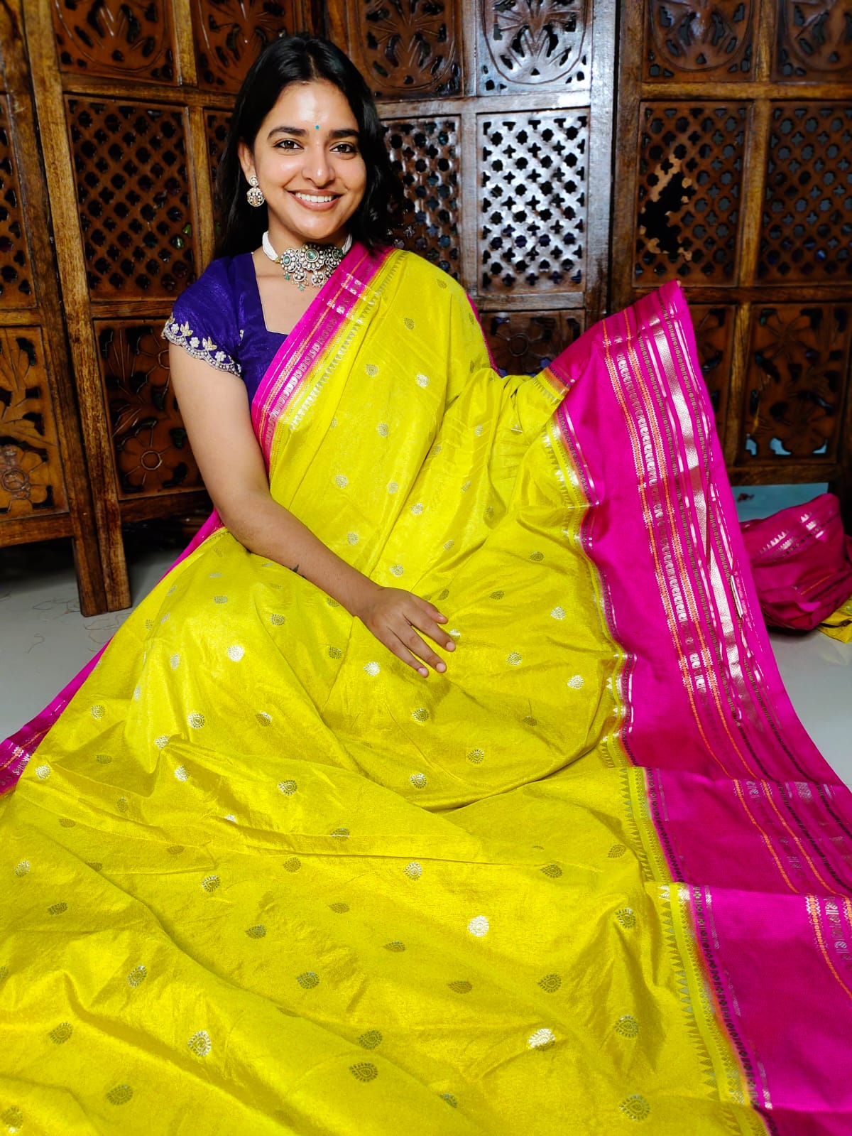 సంక్రాంతికి చీర ఆఫర్