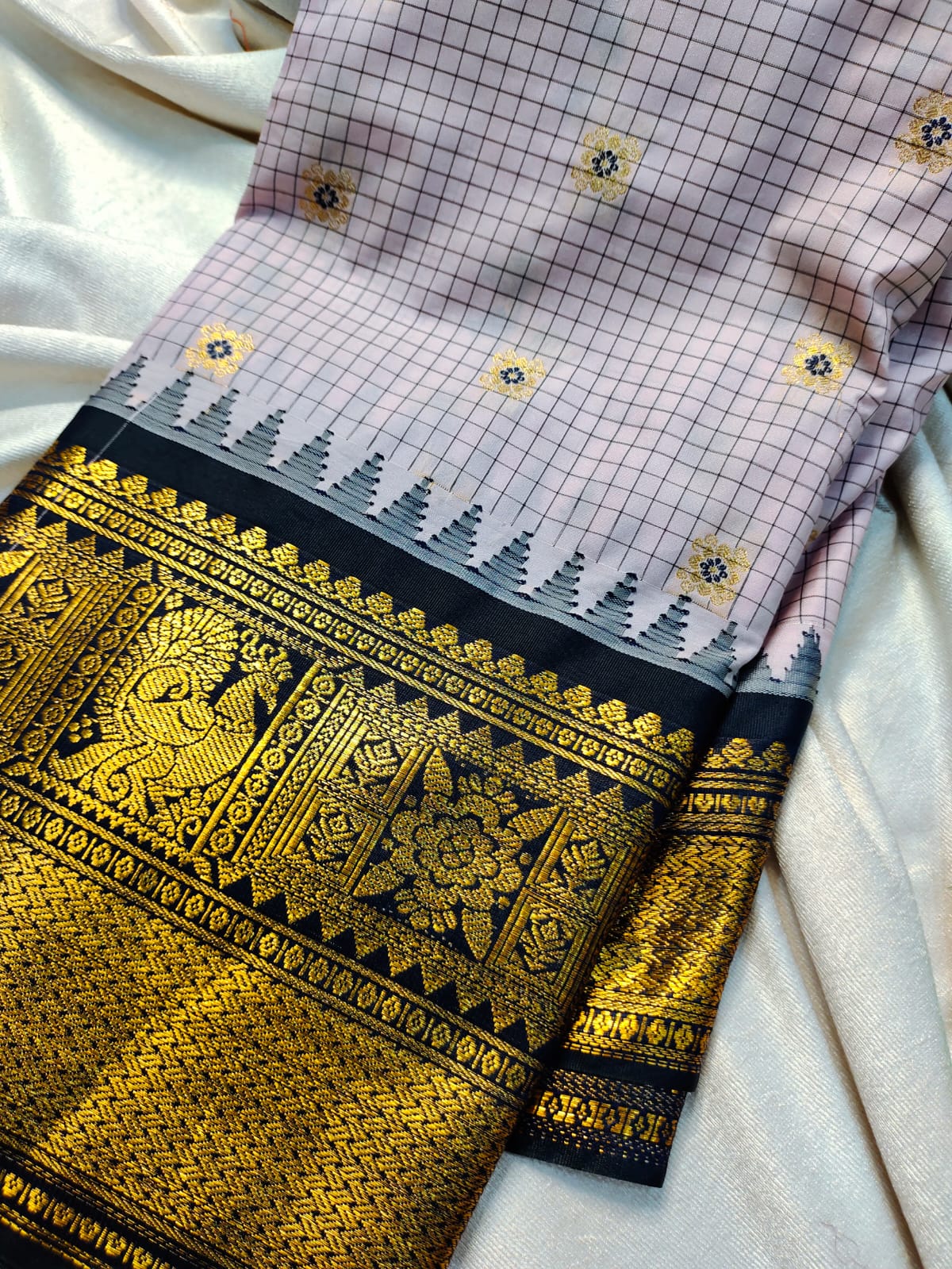 60% offer gadwal sarees