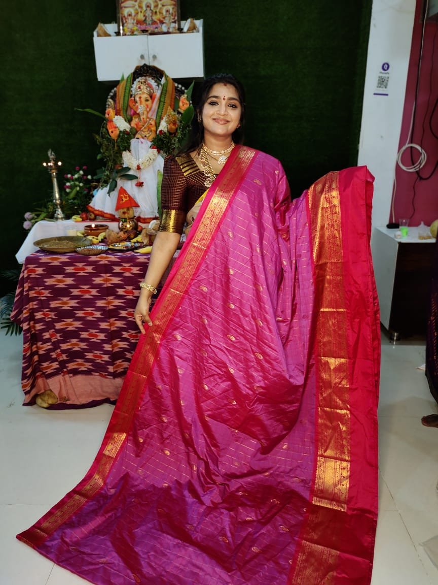 Vitange gadwal silk