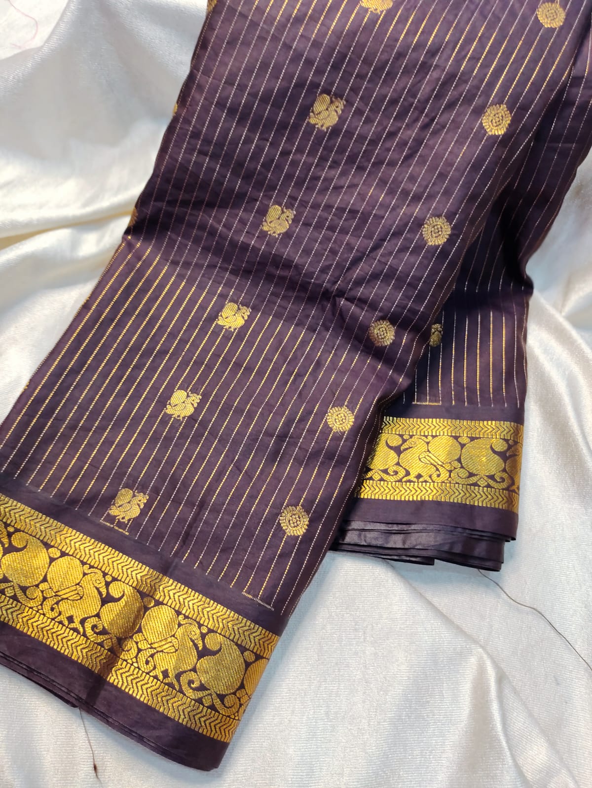 60% offer gadwal saree