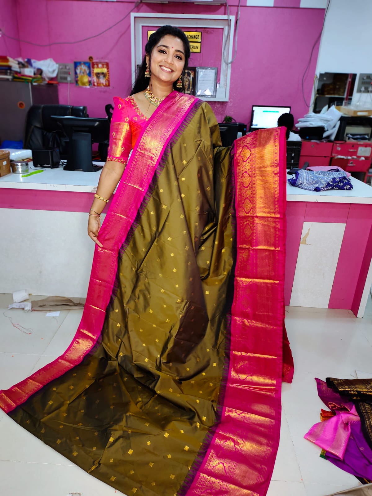 60% offer gadwal sale