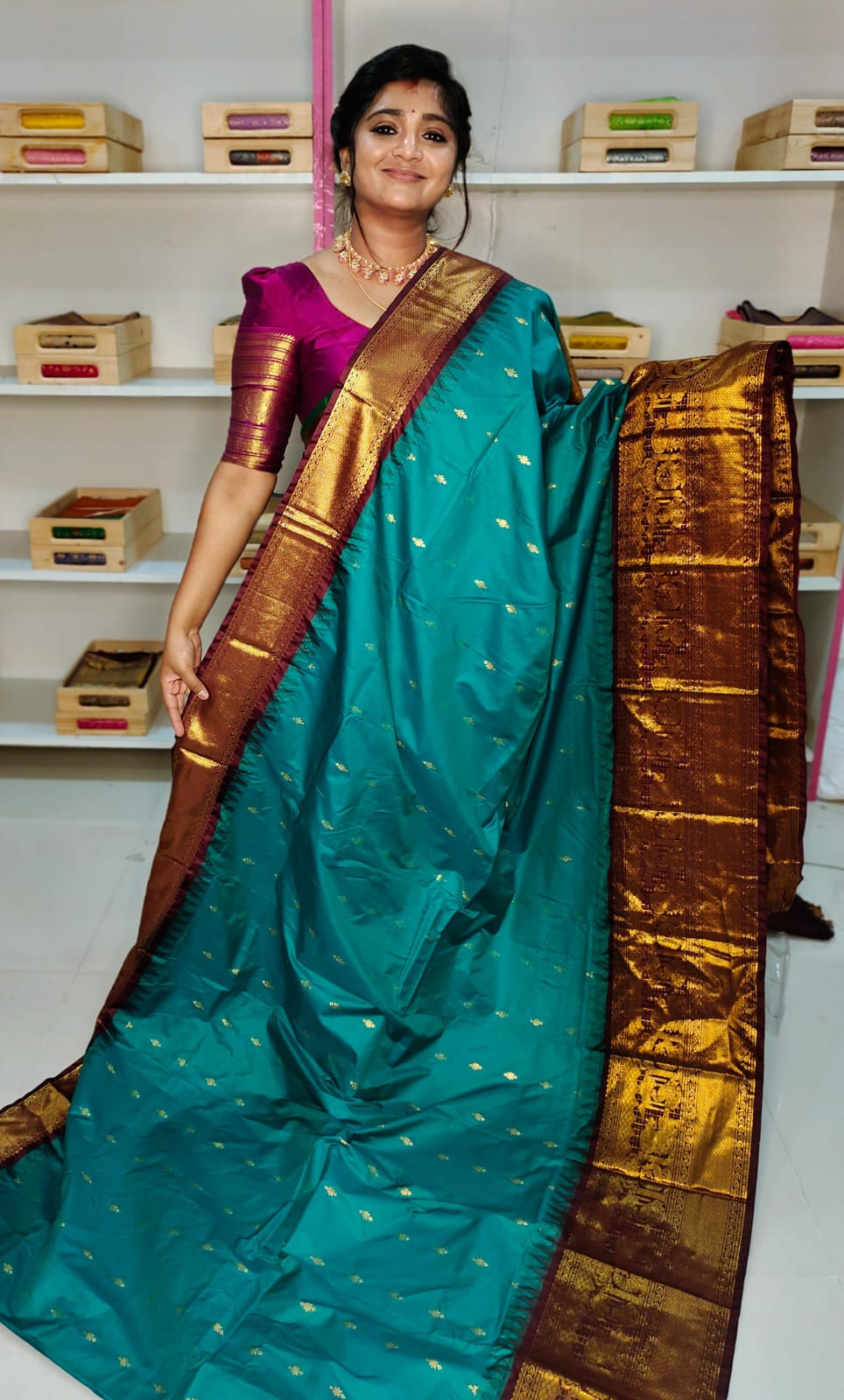 50% offer gadwal silk