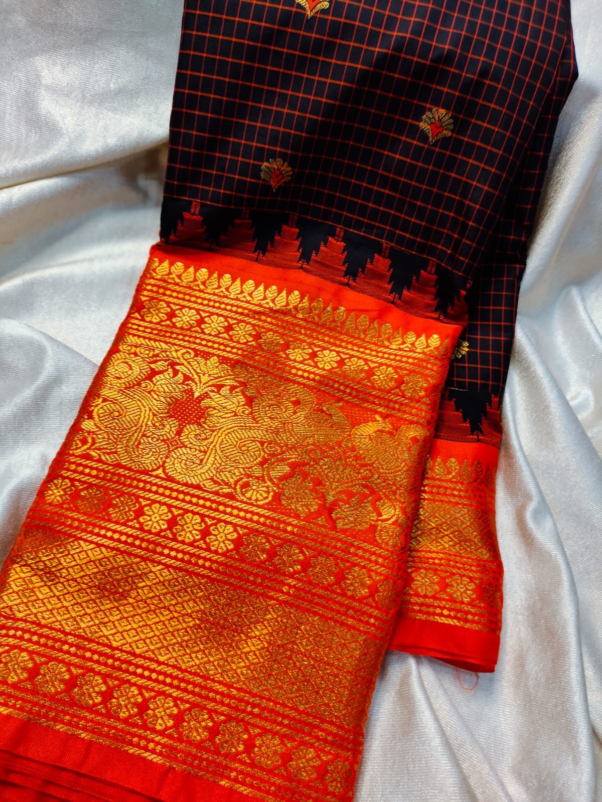 60% offer gadwal saree