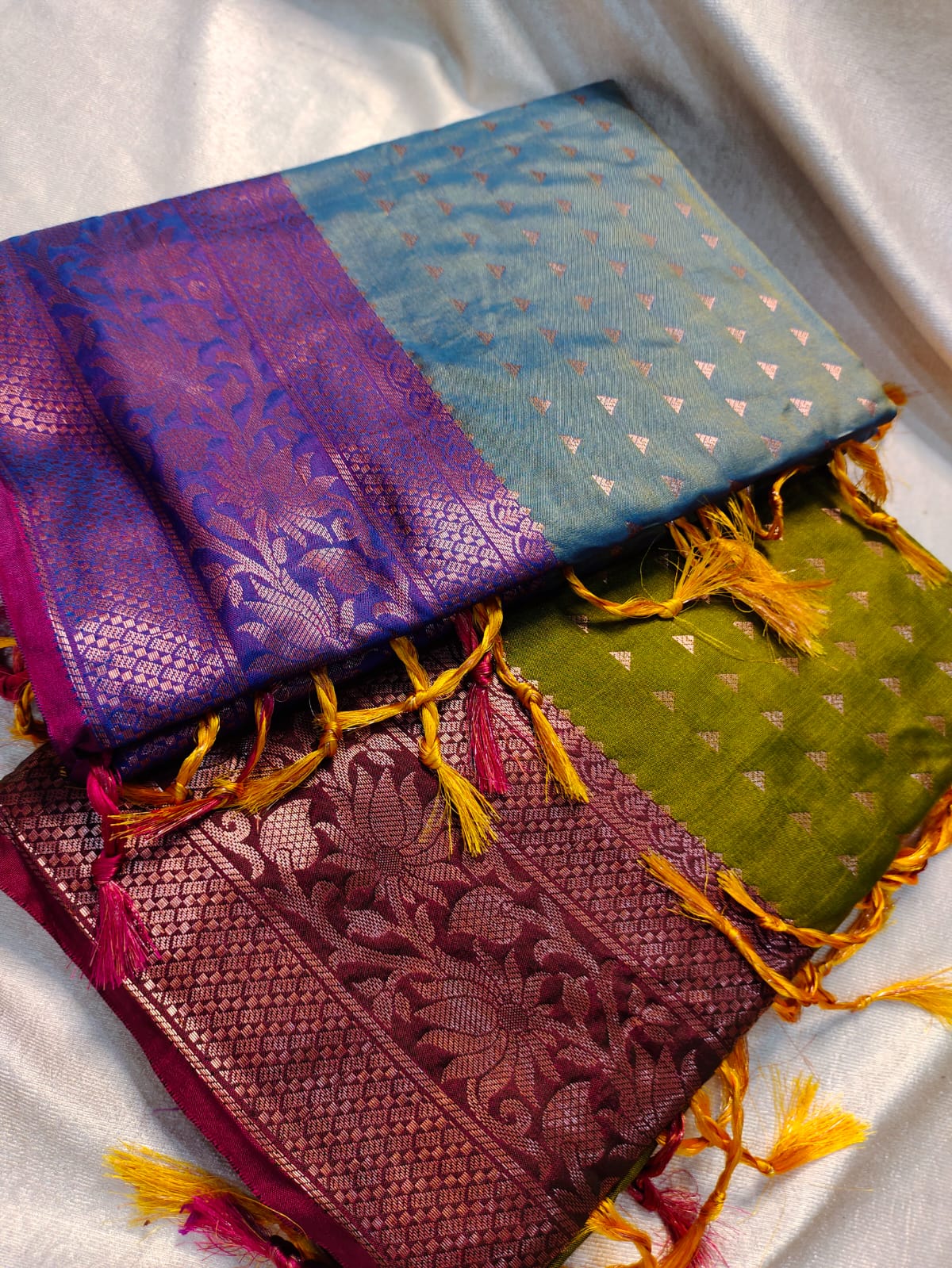 1+1 offer Uppada silk