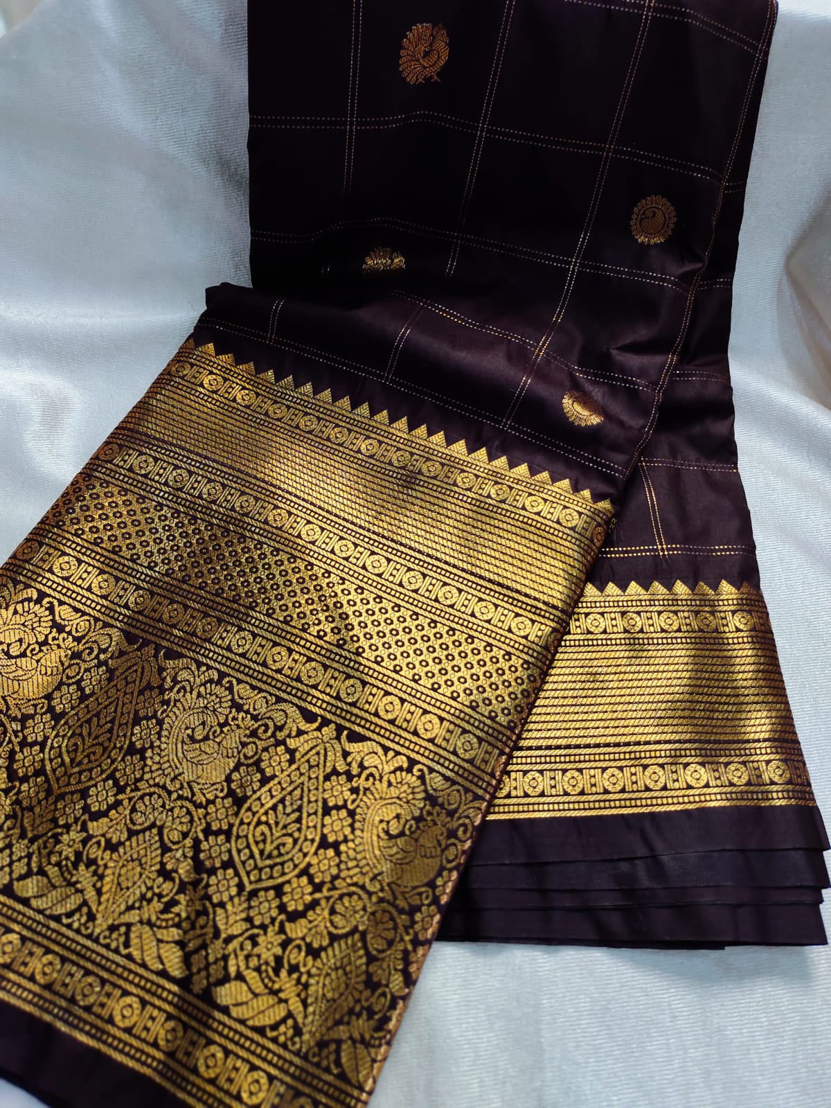 Vintage valli gadwal