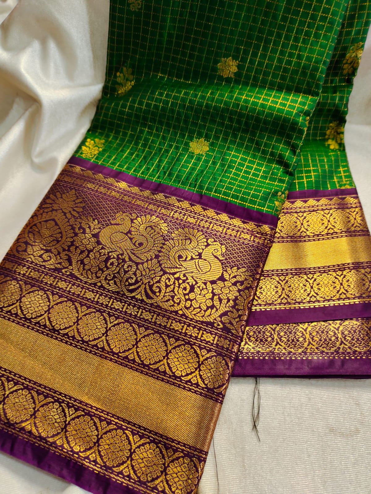 Vintage valli gadwal