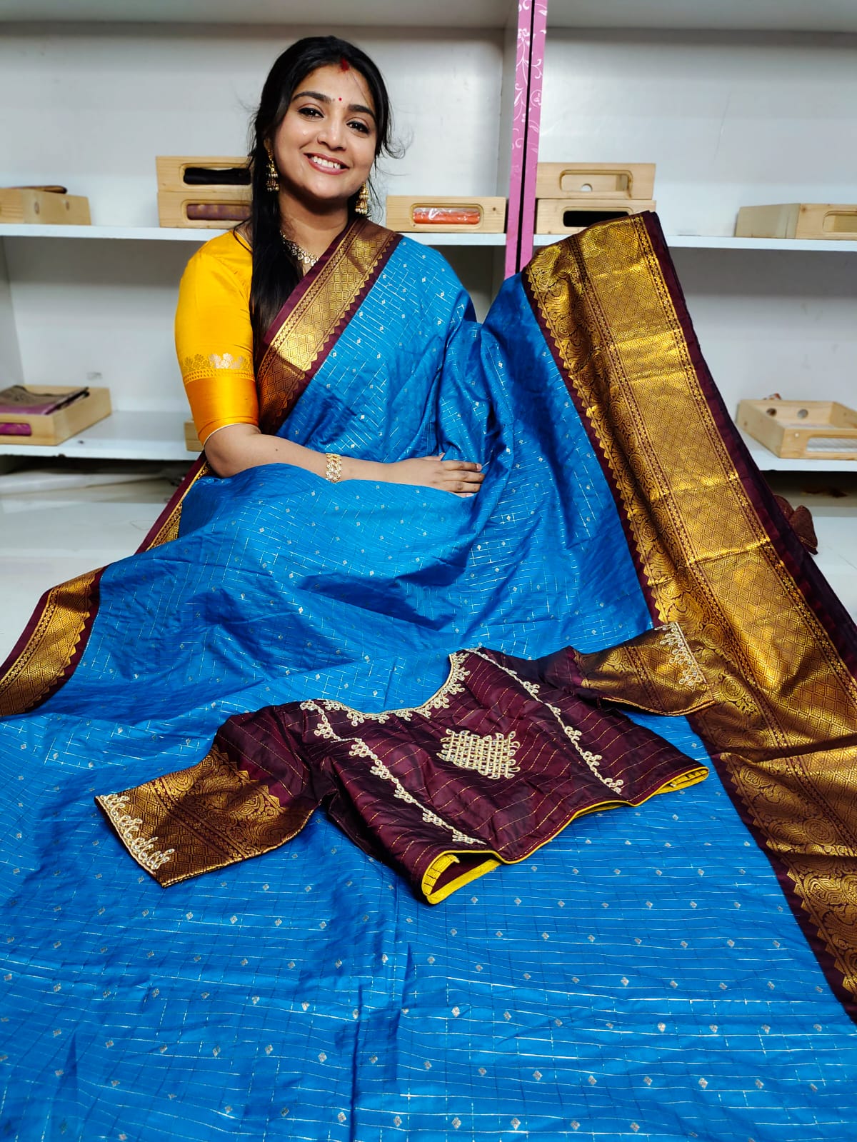 RW Saree