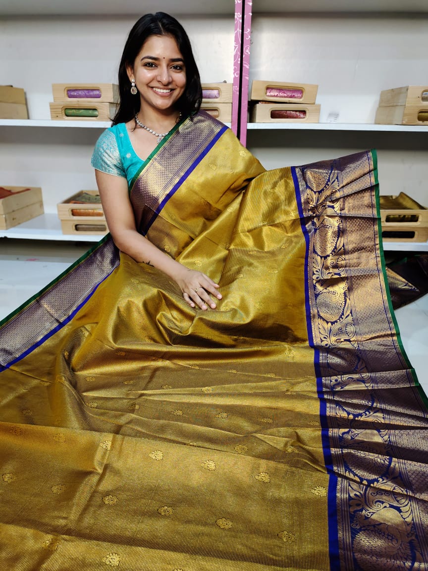 Gadwal offer sarees