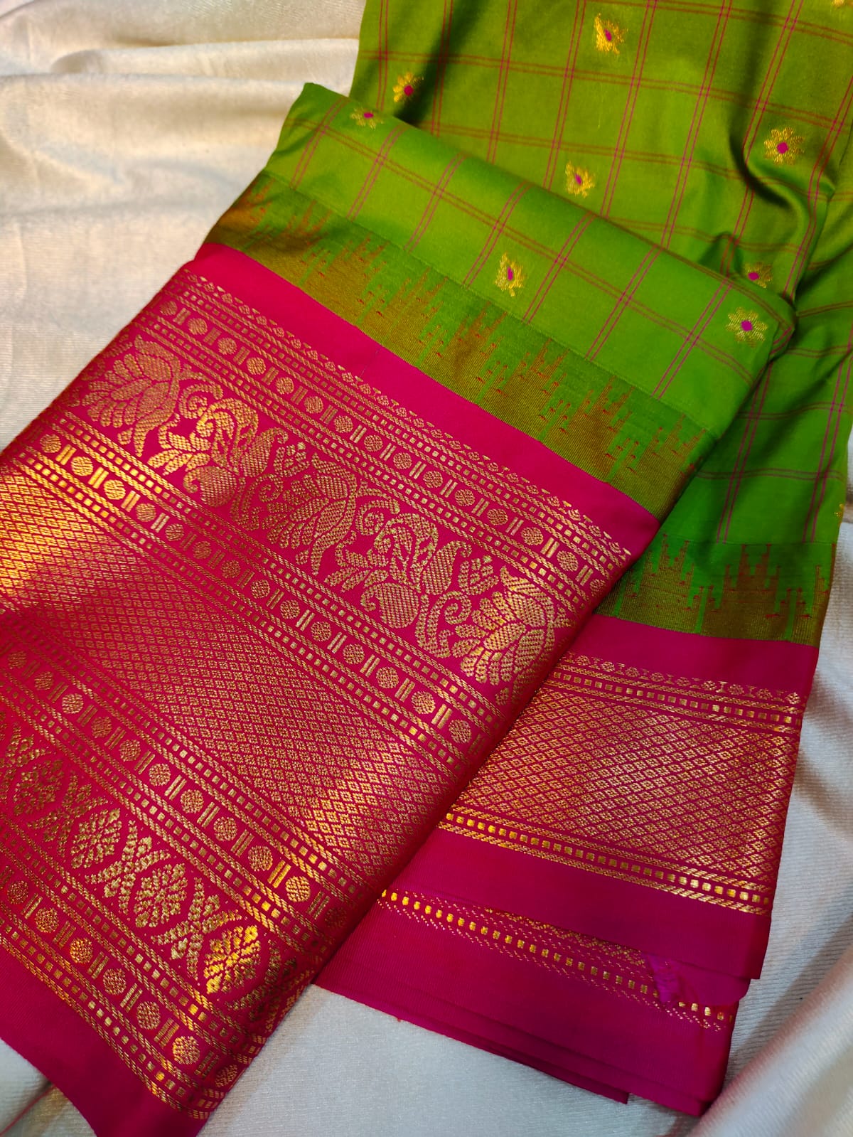 Sravanam gadwal sale