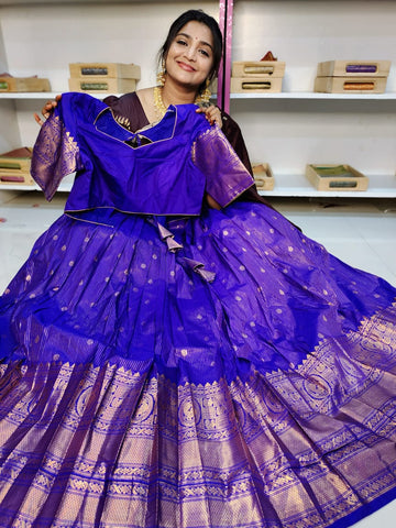 Vintage gadwal lehangas