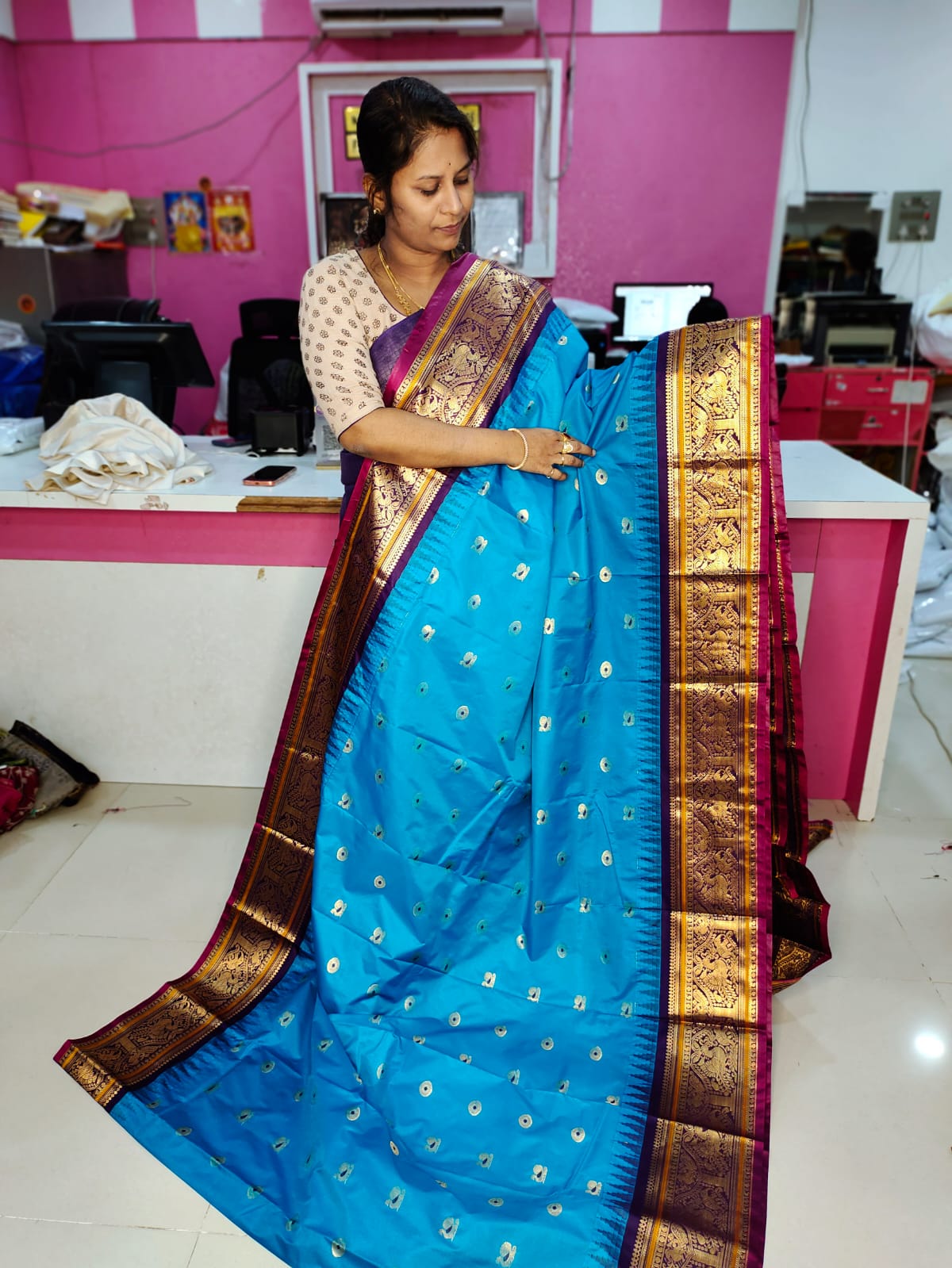 60% offer gadwal saree