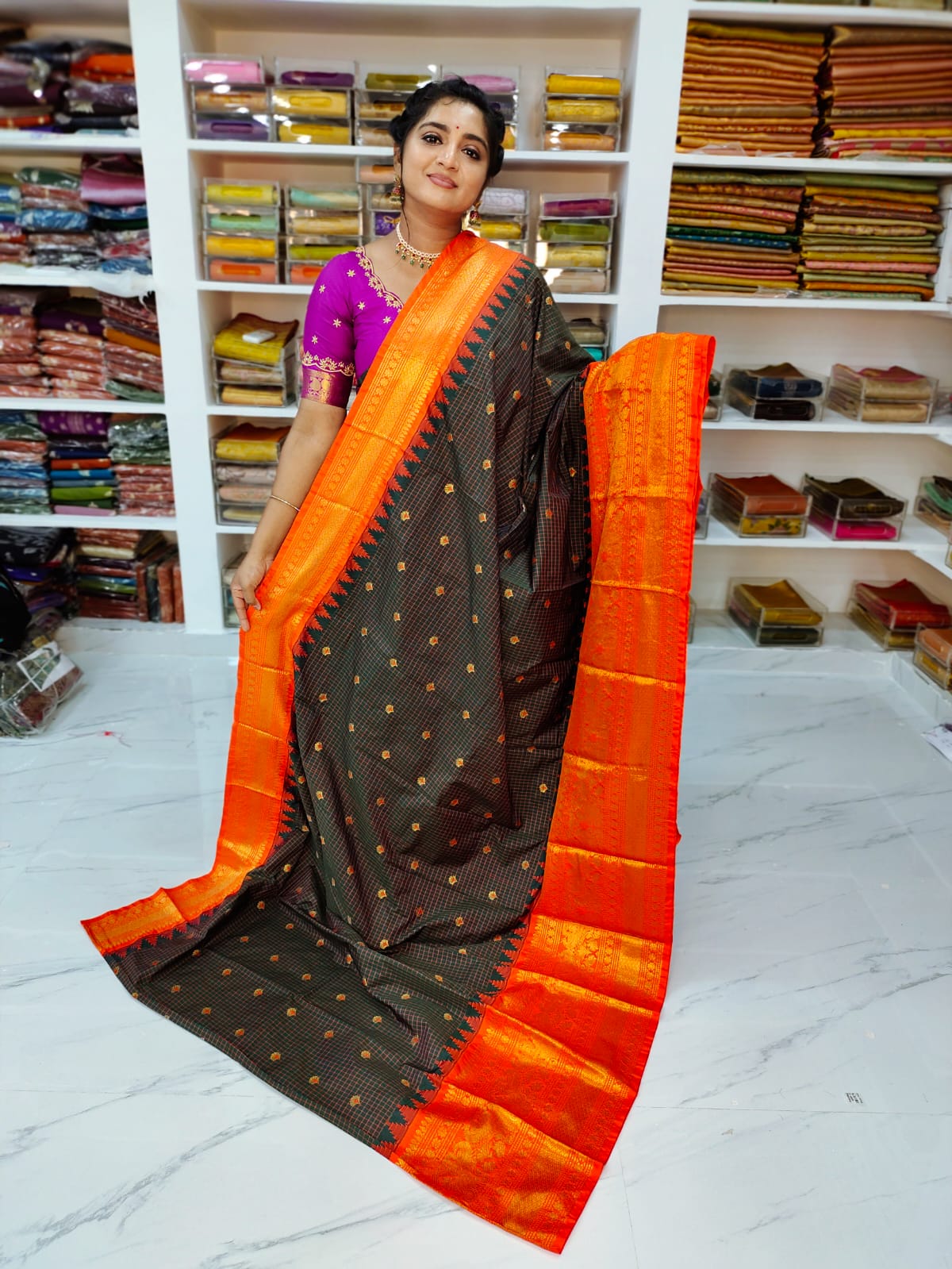 50% offer Valli gadwal