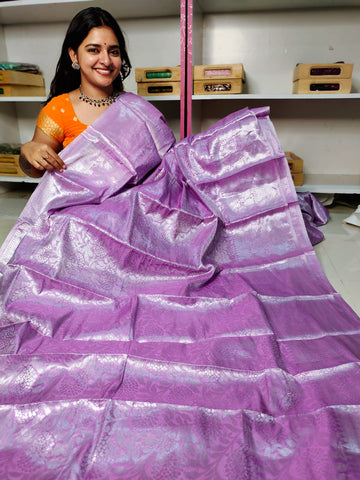 దీపావళికి చీరలు ఆఫర్ చేయండి