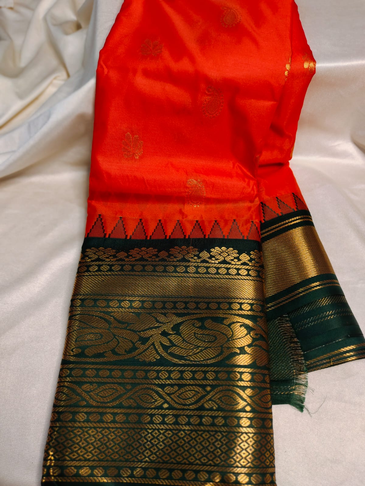 Primeme gadwal silk saree