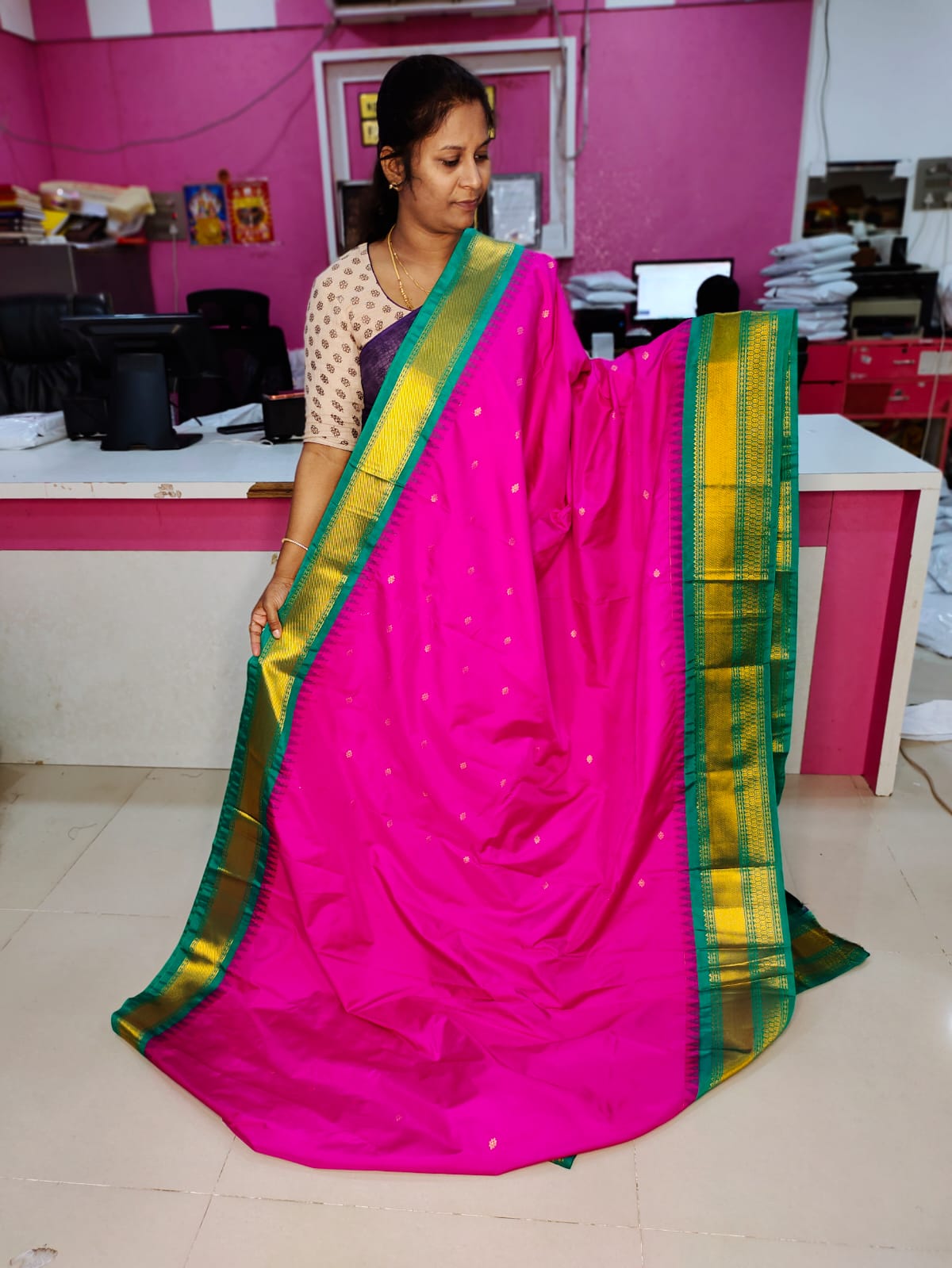 60% offer gadwal sale