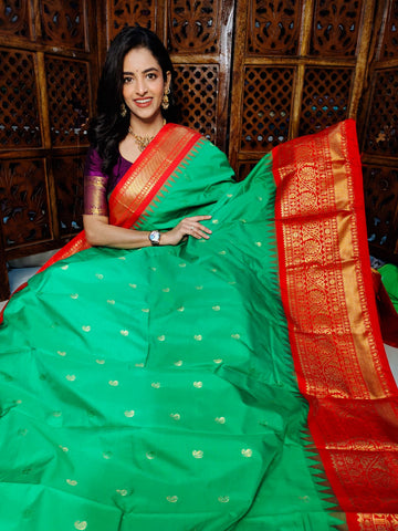 60% గద్వాల్ పట్టును అందిస్తున్నాయి