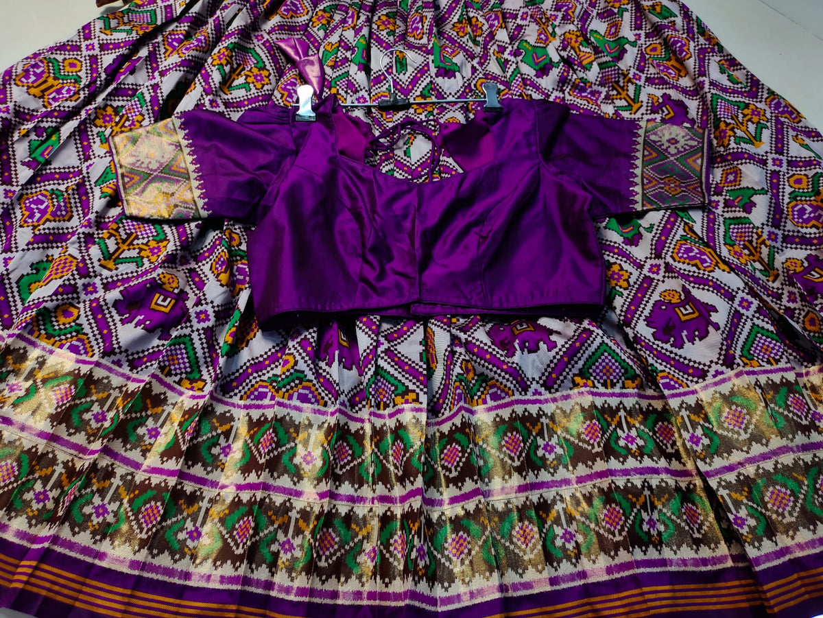 Patola lehangas