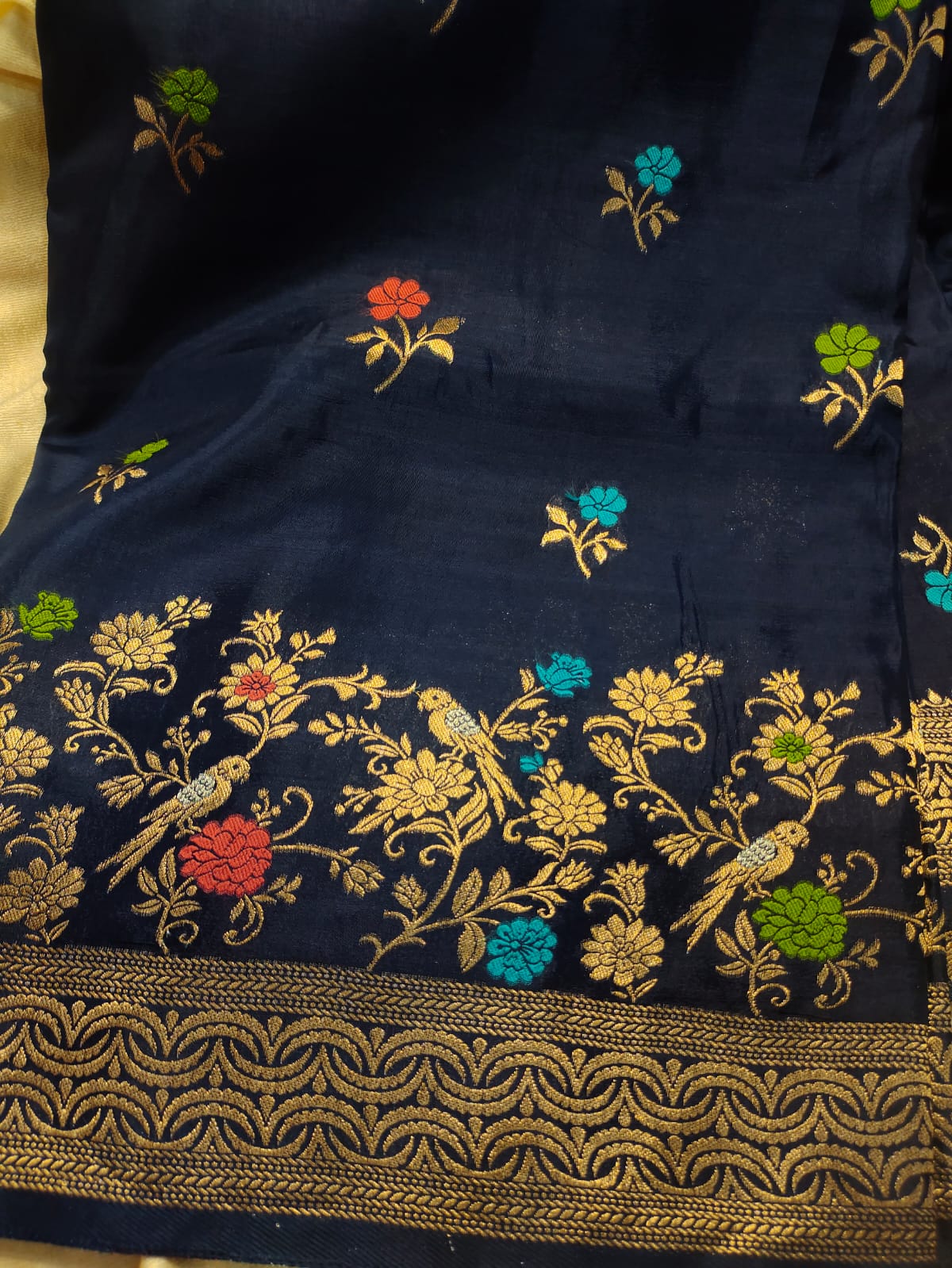 HO CREP 60% OFFER SAREES