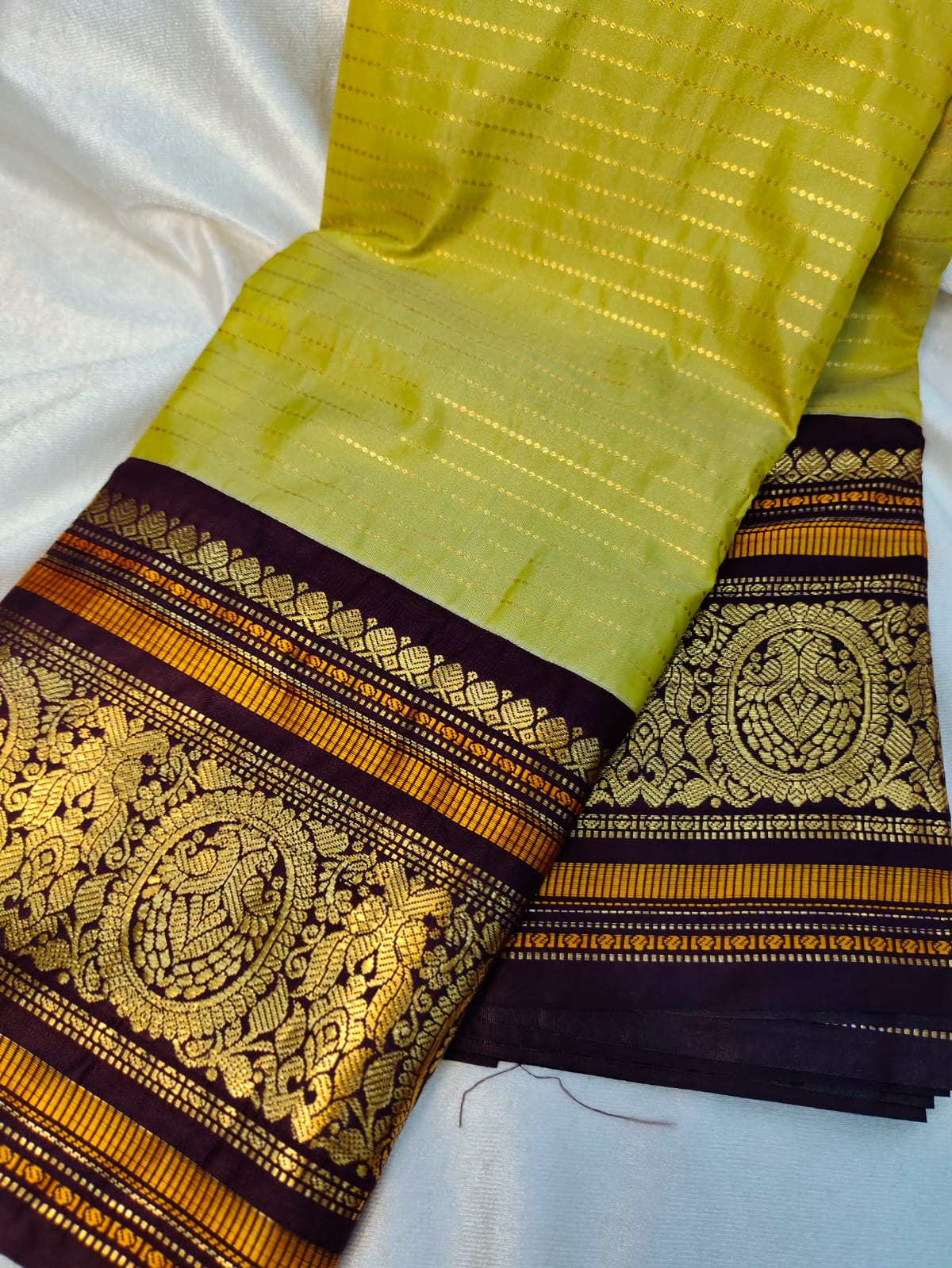 Vintage valli gadwal