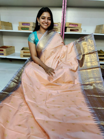 Gadwal offer sarees