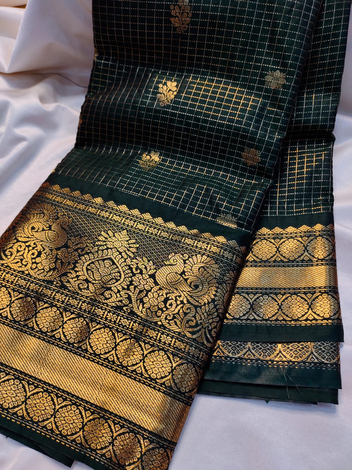 Vintage gadwal sarees