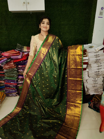 Vitange gadwal silk Saree