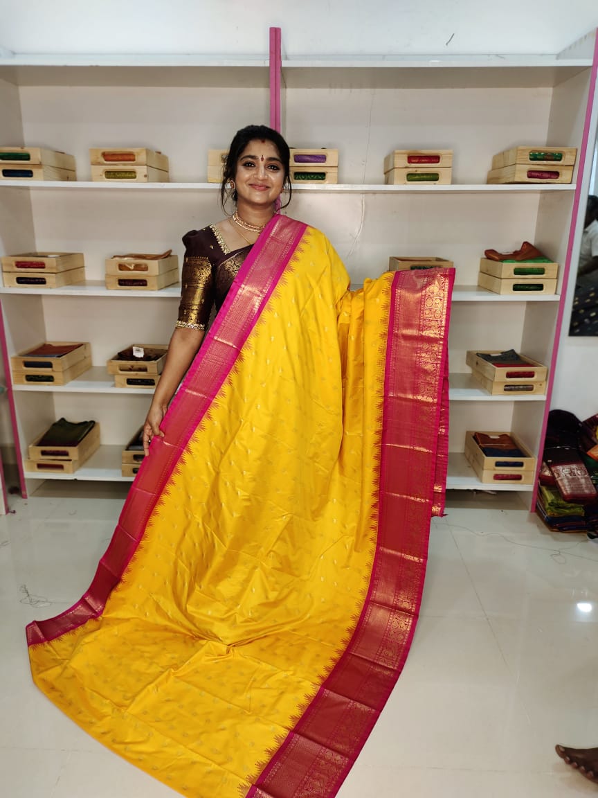 Ashadam sale gadwal silk saree)